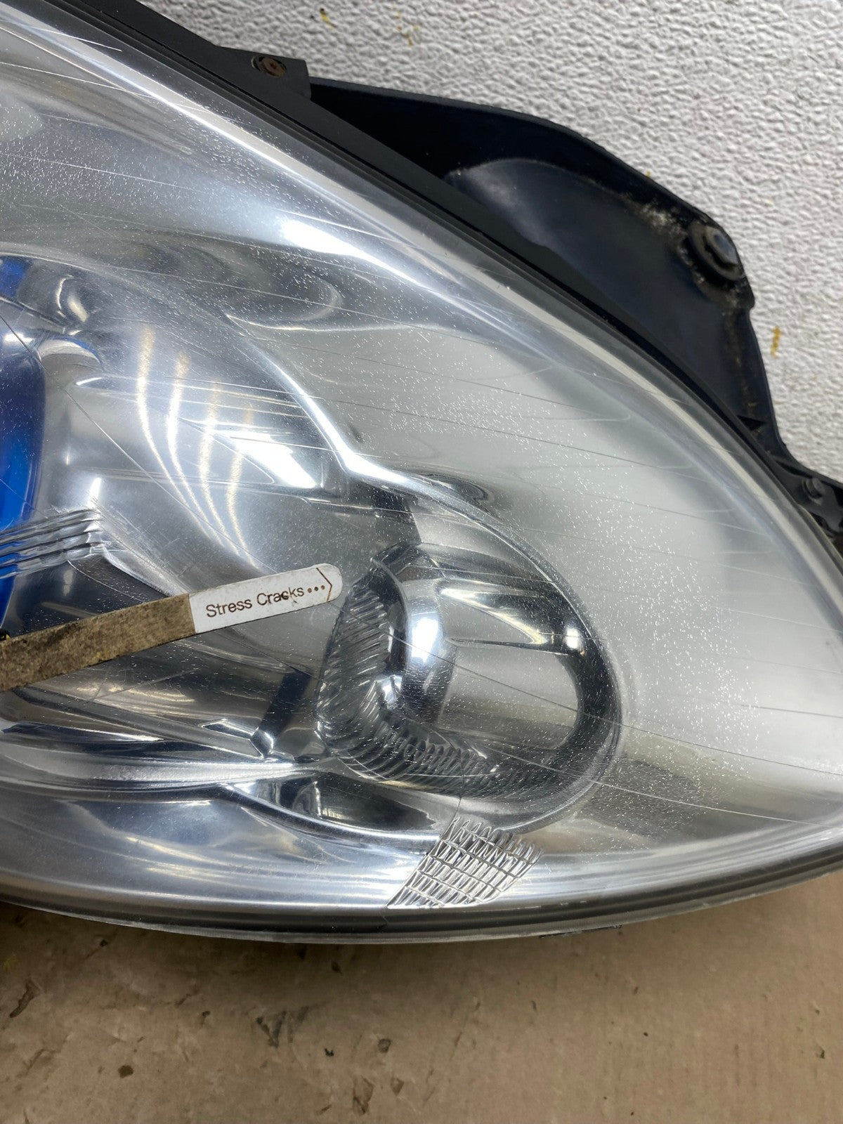 2008-2012 Buick Enclave Left Driver Headlight Xenon Hid One Ballast AI2327 LK4