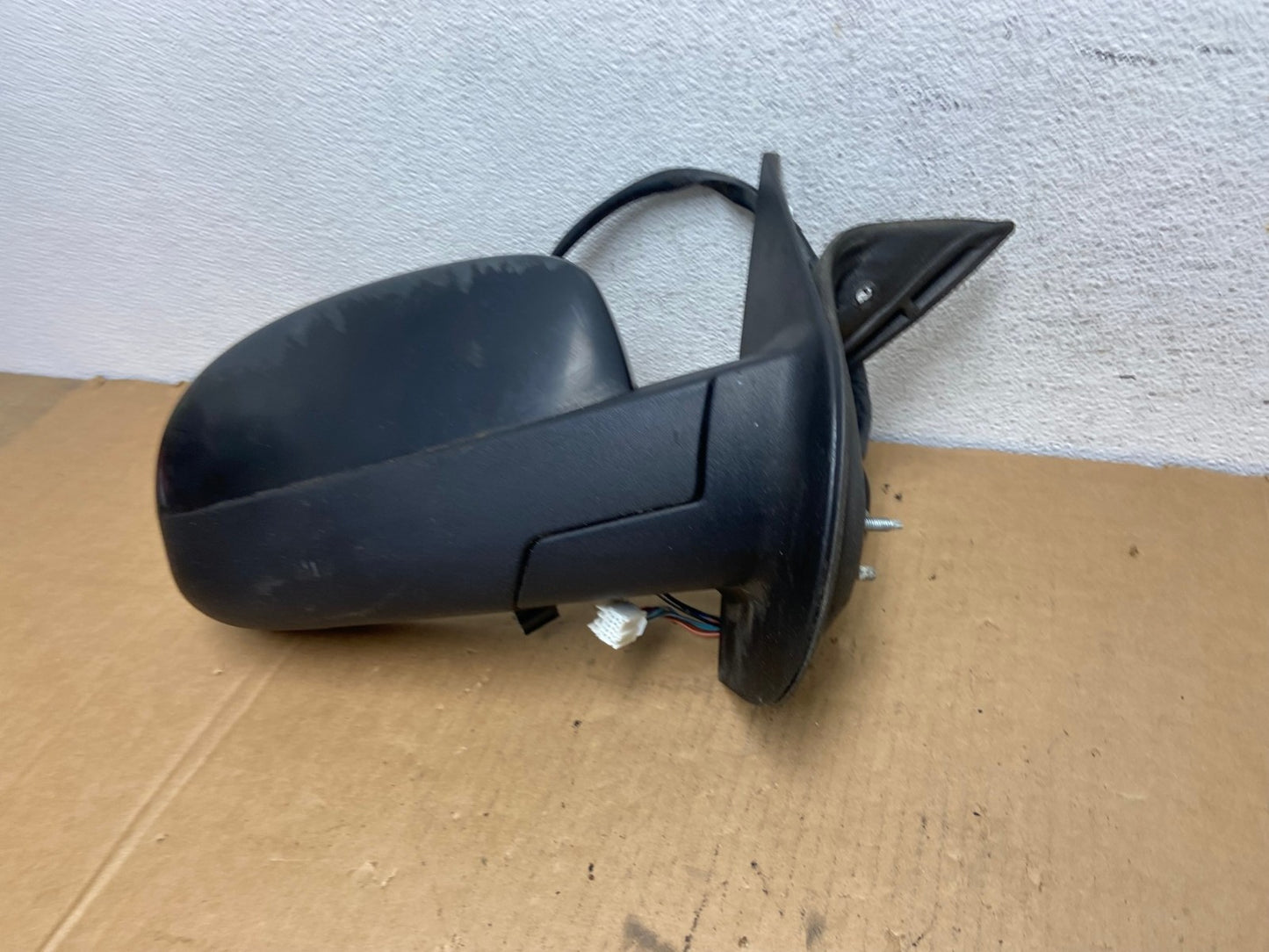 2007-2014 Chevrolet Avalanche Right Passenger View Turn Door Mirror AD2689 LK1