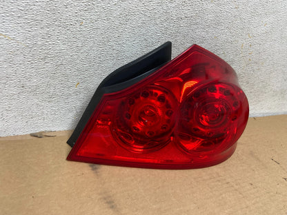 2007 to 2013 Infiniti G35 G37 Sedan Right Passenger Rh Tail Light AH4434 DW1