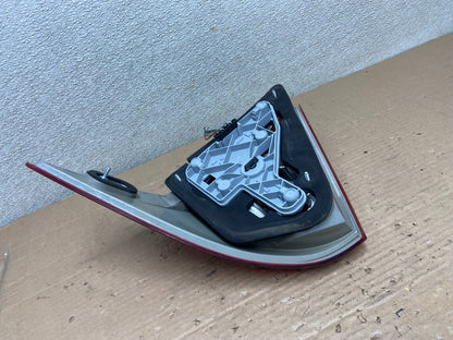 2005-2007 Mercedes-Benz C230 C240 W203 C-Class Left Driver Tail Light AA9397 LK6
