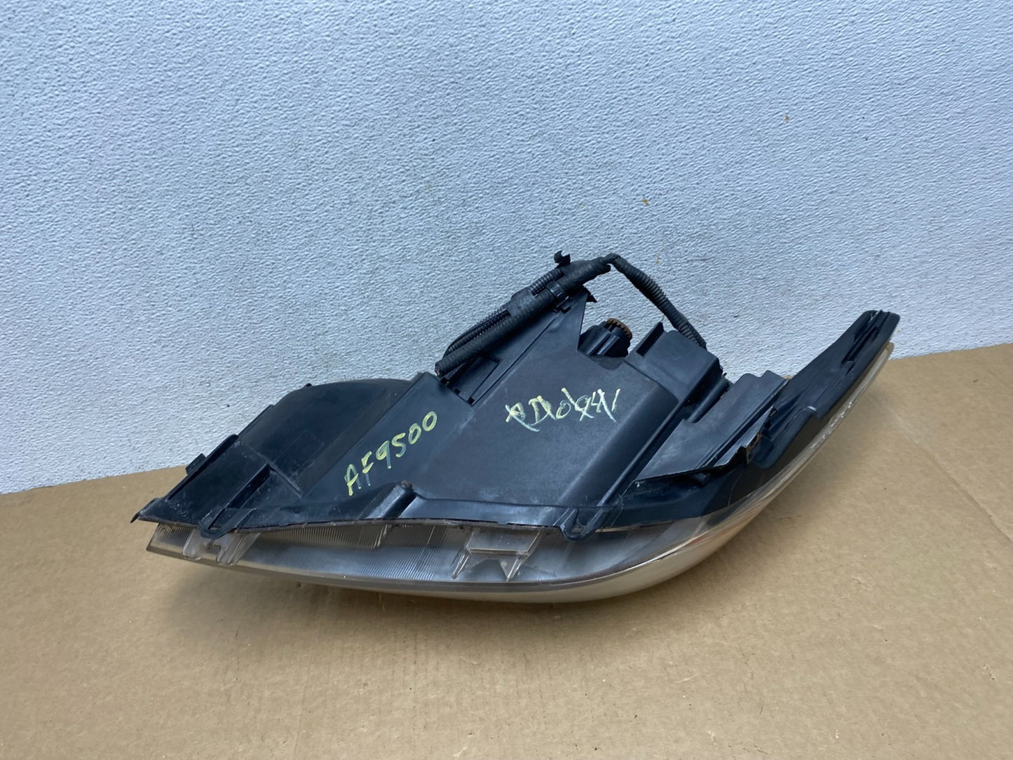 2010 - 2011 Toyota Prius Right Passenger Rh Blue Halogen Headlight AF9500 DW8