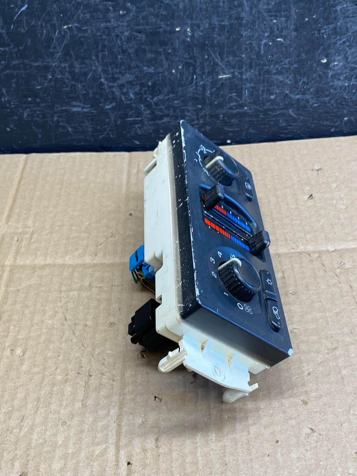 2003-2006 GMC Chevrolet Envoy Trailblazer Climate Control A/C Panel AC9444 DG1