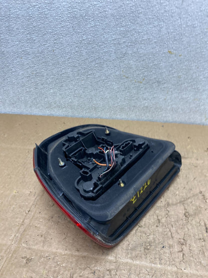 1997-2003 Volkswagen Golf MK3 Right Passenger RH Side Tail Light Oem Z1226 DW5