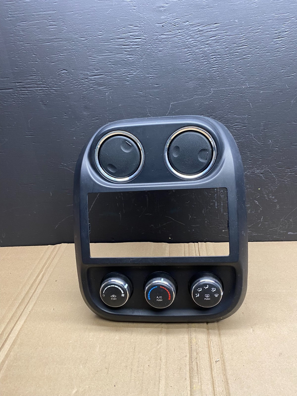 2011 to 2017 Jeep Compass Dash Climate Temperature Control Radio Bezel AB8677 DG0