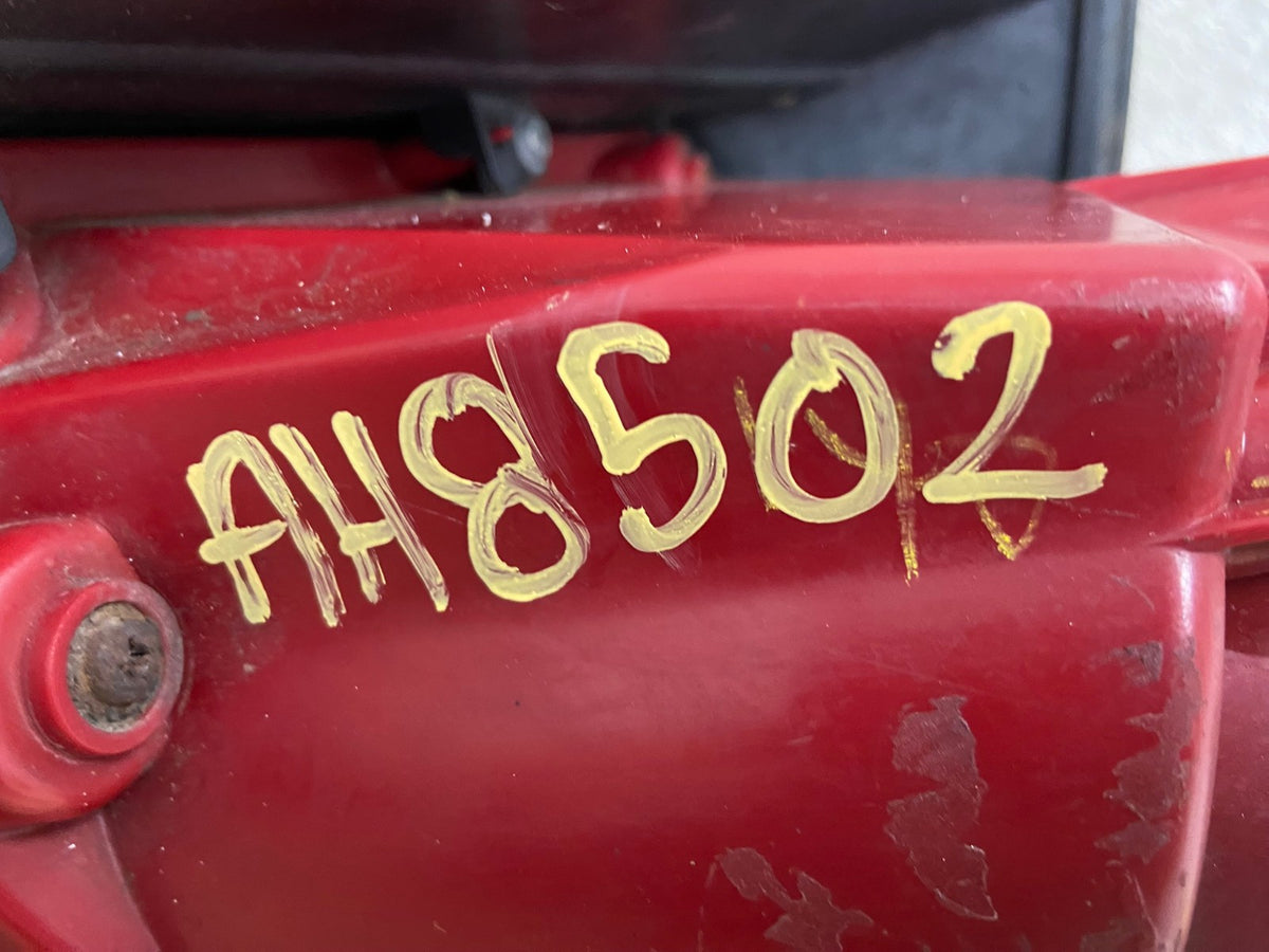 2007 - 2009 Hyundai Santa Fe Left Driver LH Side Tail Light AH8502 LK7