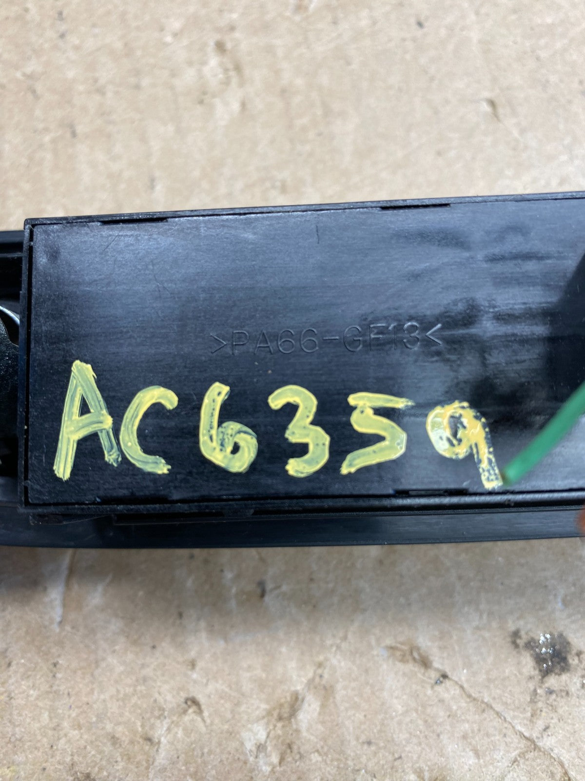 2007 - 2014 Chevrolet Tahoe Yukon Pedal Traction Control Switch ac6359 DG5