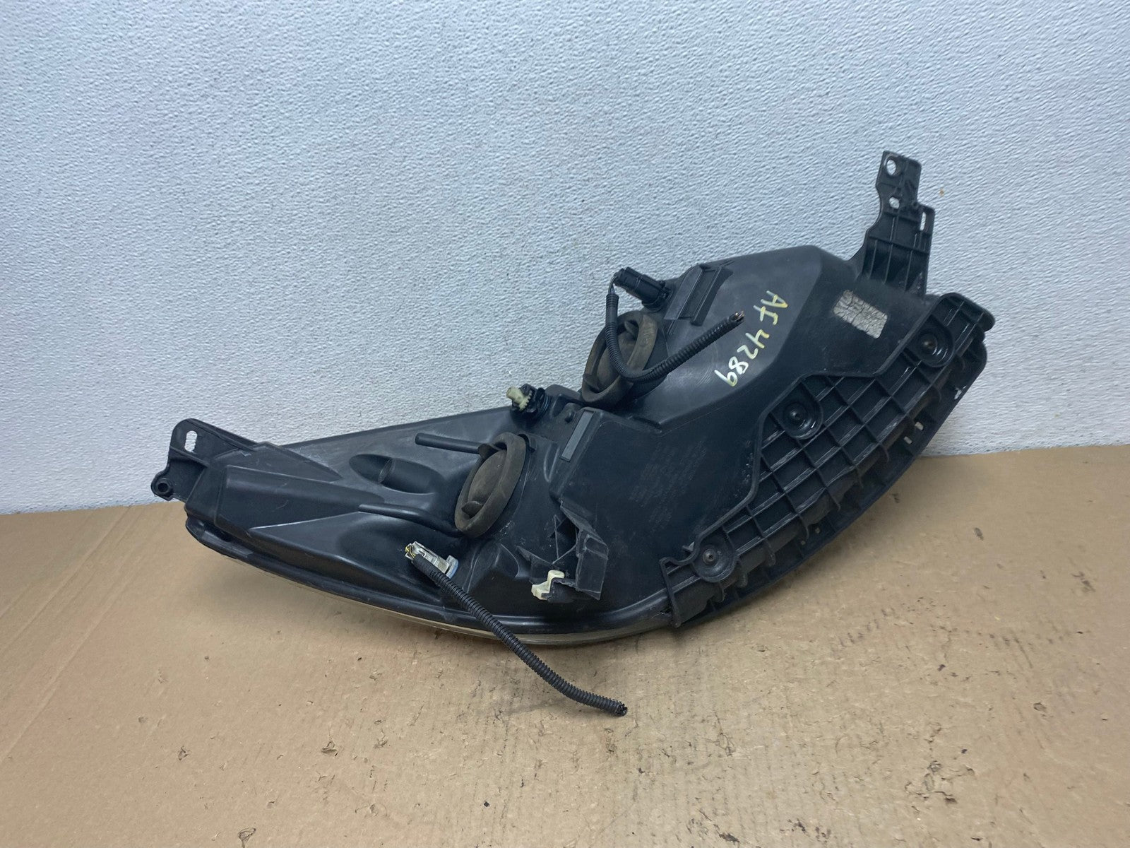 2013 - 2016 Ford Escape Headlight Left Driver Lh Side Halogen AF4289 LK9