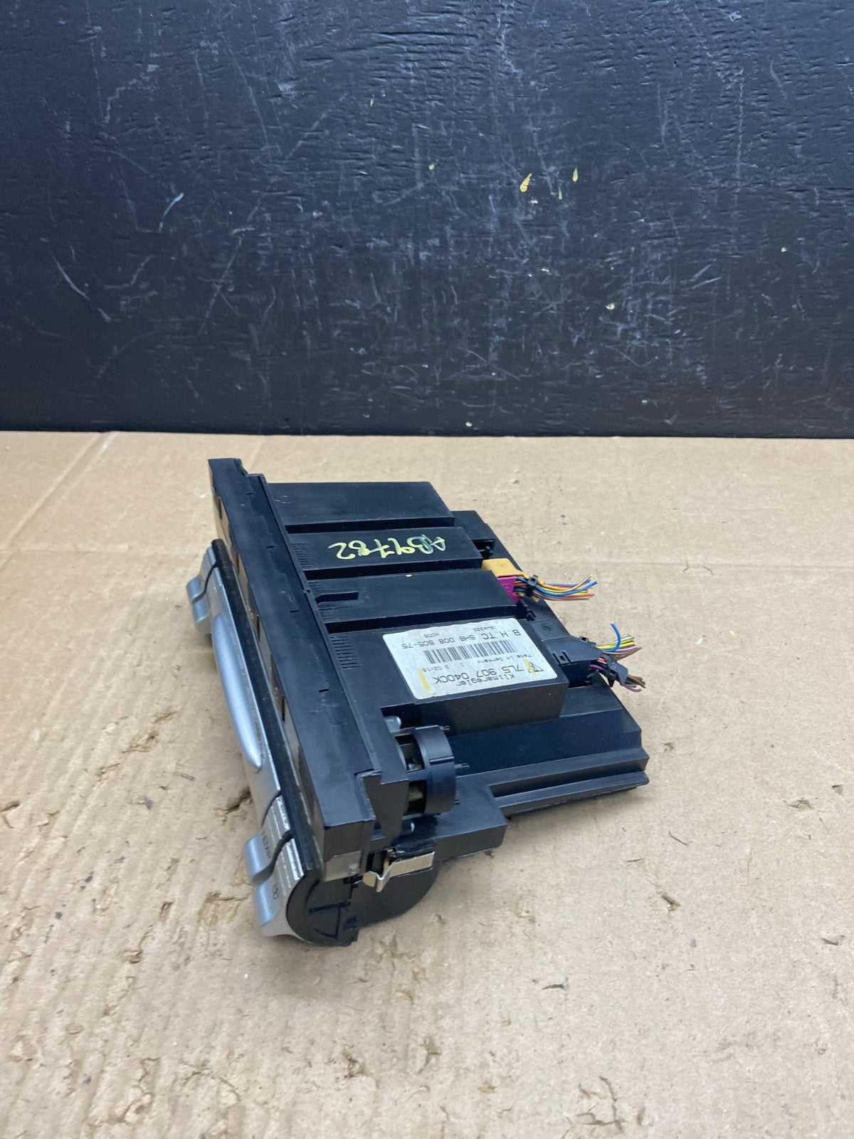 2003 to 2006 Porsche Cayenne Center AC Climate Control Switches Unit AB9782 DG3