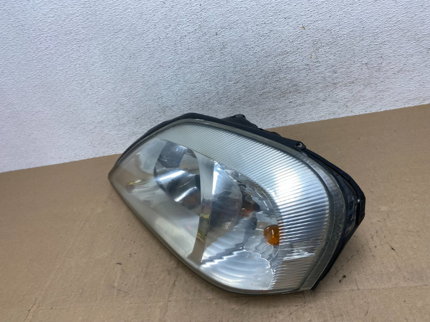 2000 to 2005 Mercury Sable Left Driver LH Side Halogen Headlight AE6756 DW1