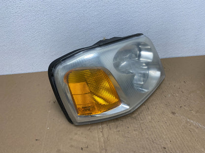2002 to 2009 Gmc Envoy Right Passenger RH Side Headlight Halogen AB6959 DW2