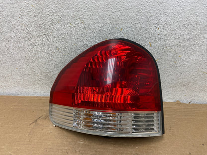 2005 to 2006 Hyundai Santa Fe Left Driver Side Tail Light AH8488 LK0