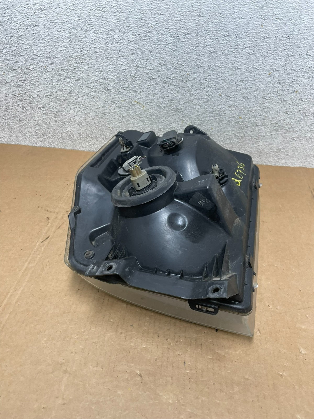 2008-2014 Ford Econoline E150 E250 E350 Left Driver LH Headlight OEM Q6736 DW15