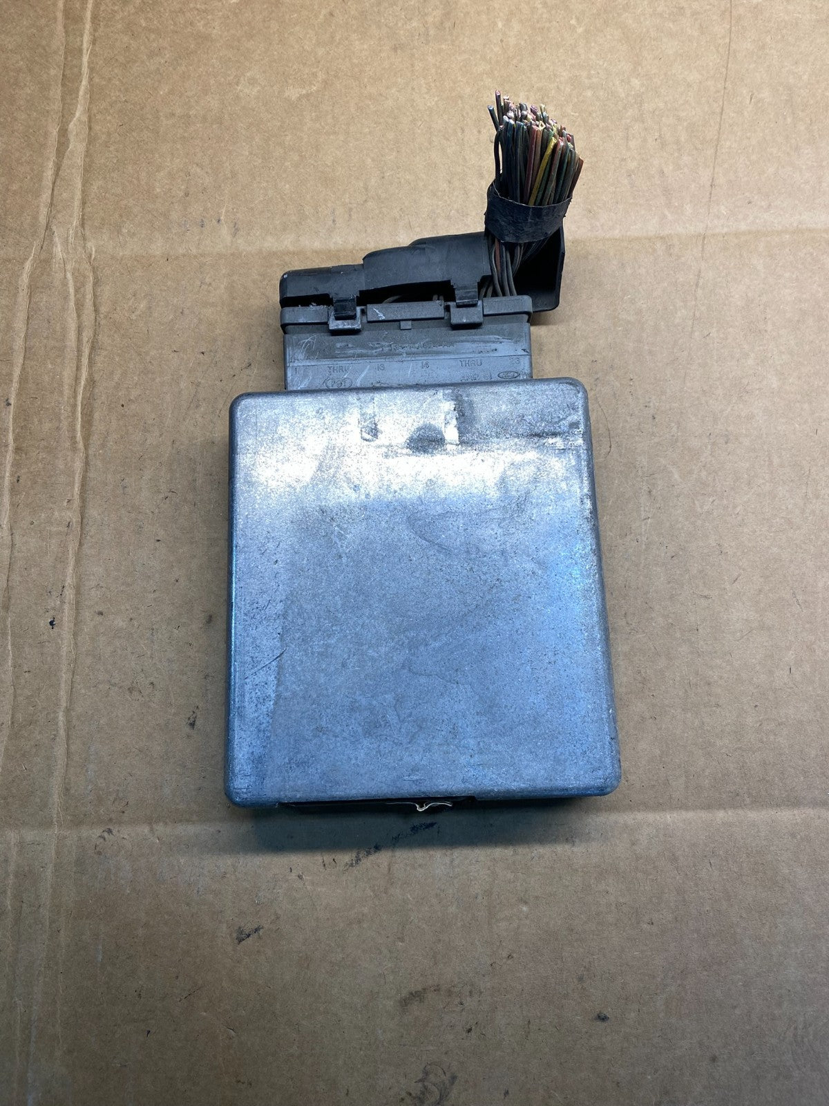 2002 Ford E-Series Van 4.2L Engine Control Module 3c2a-12a650-sb ab3641 DG0