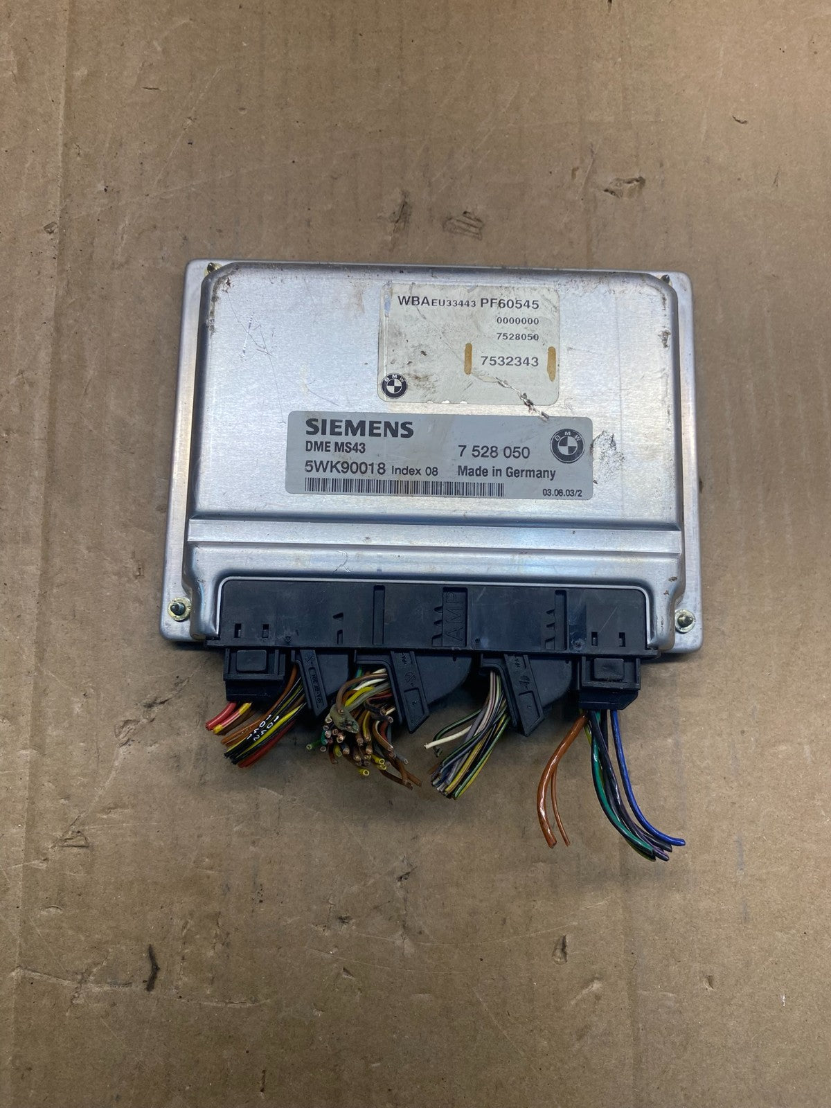 2001 - 2002 BMW 325i 525i ECU ECM Engine Control Module Computer ag1729 DG0