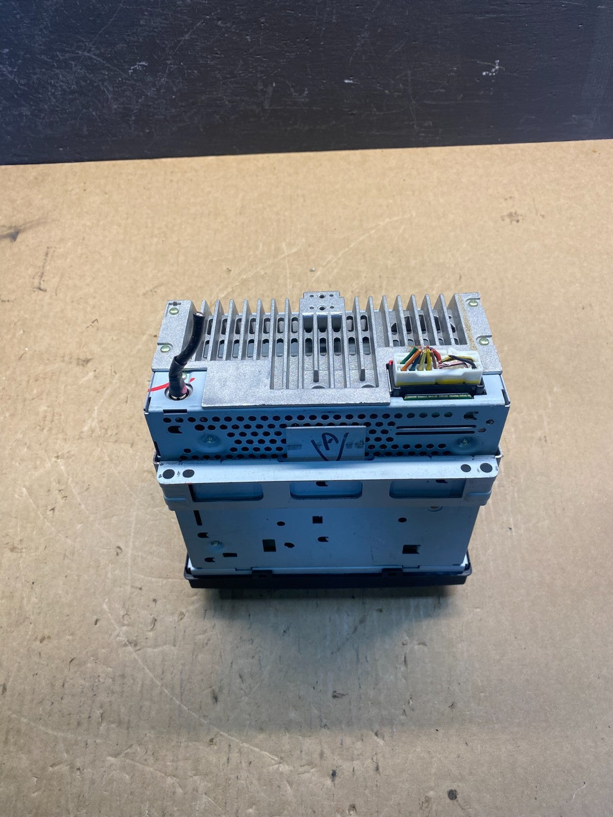 2006 - 2008 Kia Sedona Entourage Radio Stereo Receiver AM FM CD Player AD1691 DG5