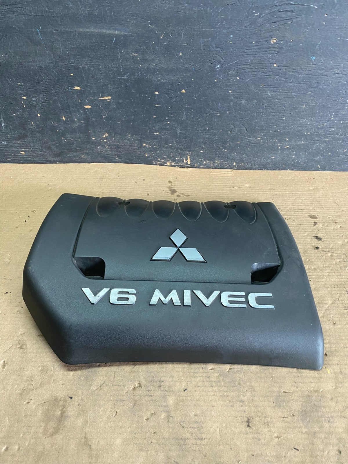2007 to 2020 Mitsubishi Outlander GT 3.0L V6 Mivec Engine Cover Oem O8205 DG0