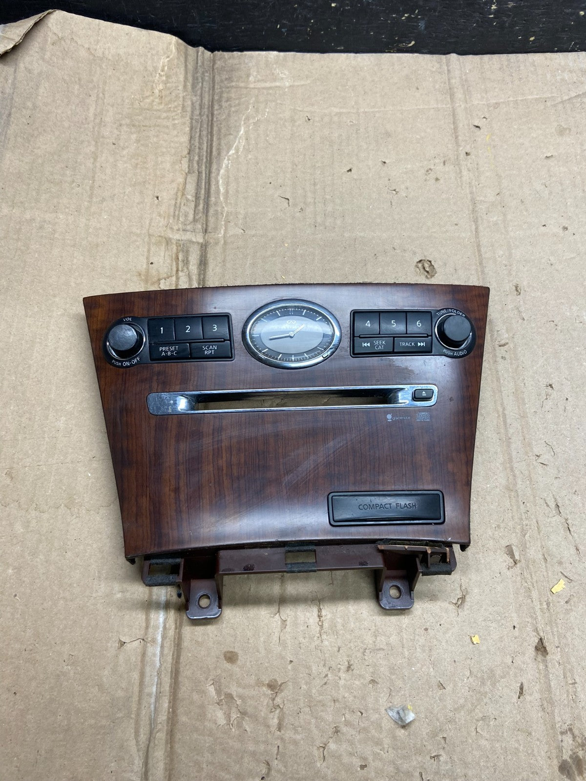 2008 2009 2010 Infiniti M35 Radio Clock Control Panel Plate x5759 DG0