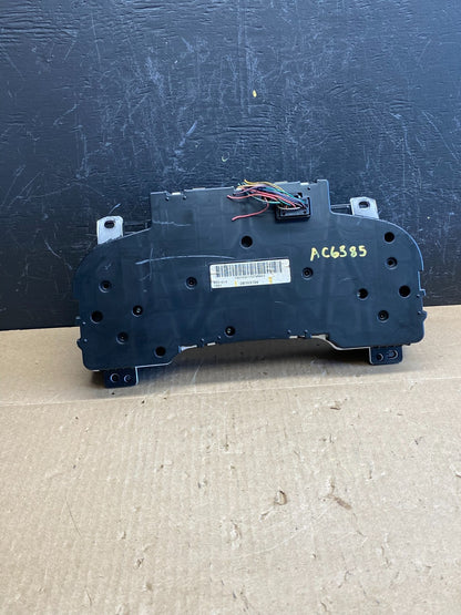 2007 to 2013 Chevrolet Silverado Suburban Cluster Gauge Speedometer OE AC6385 DG3