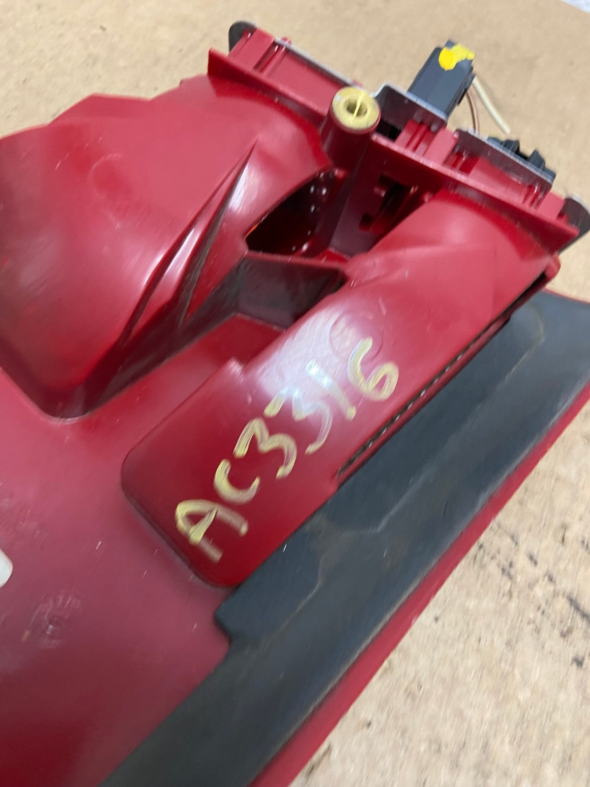 2004 2005 2006 Bmw X5 Left Driver Lh Inner Tail Light Oem AC3316 LK8