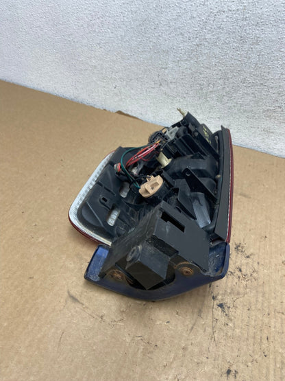 2000 to 2004 Isuzu Rodeo Right Passenger RH Side Tail Light AG21895