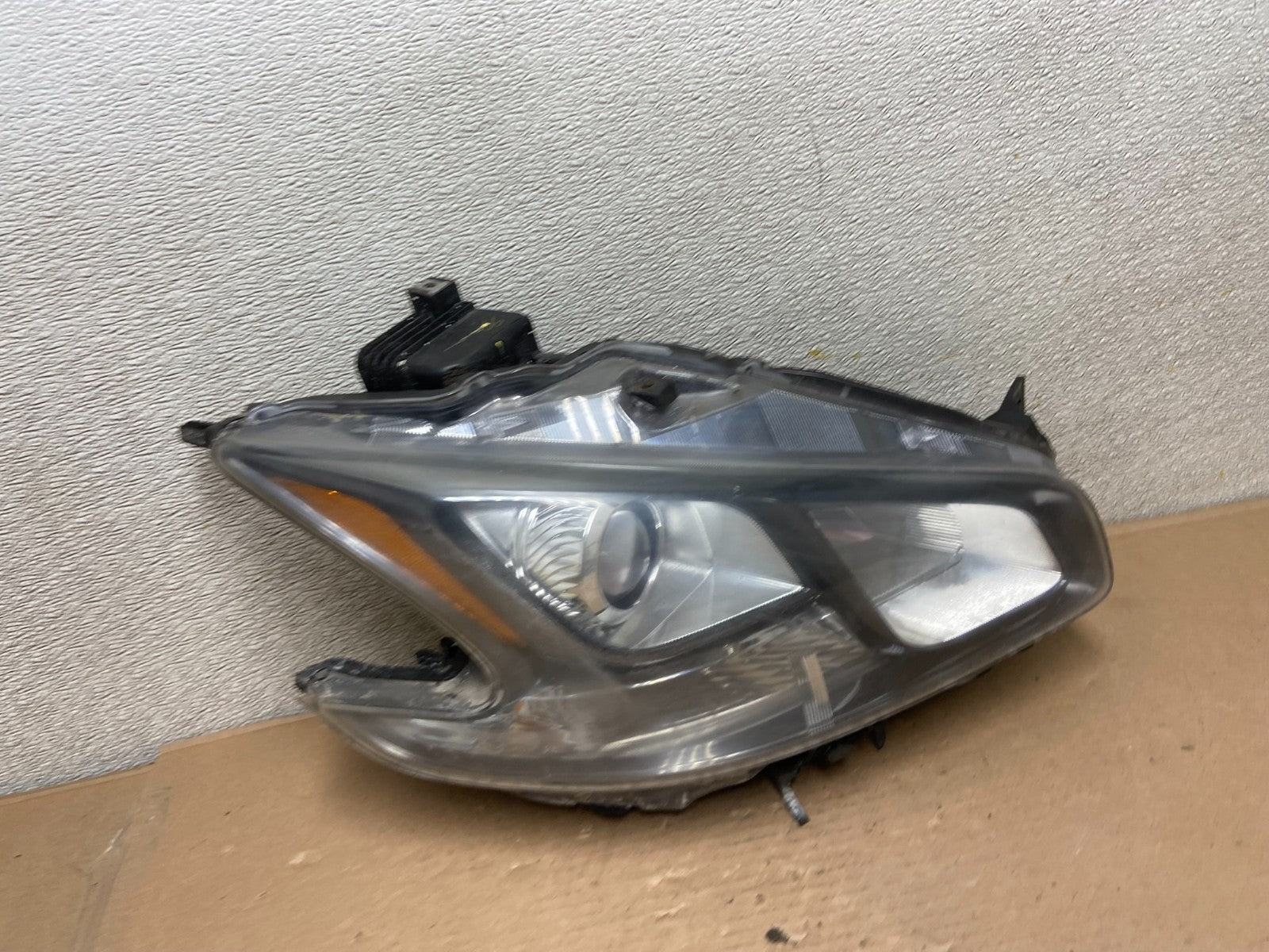 2009 - 2014 Nissan Maxima Headlight Right Passenger Xenon HID Oem AA9932 DW2