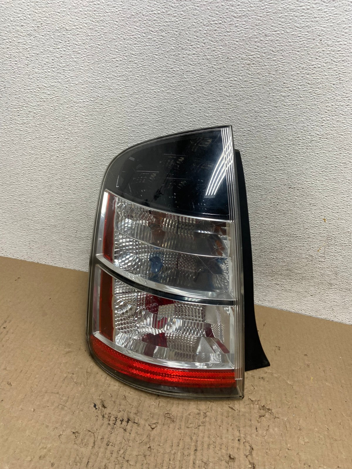 2004 2005 Toyota Prius Tail Light Left Driver Lh Side AF2936 LK0