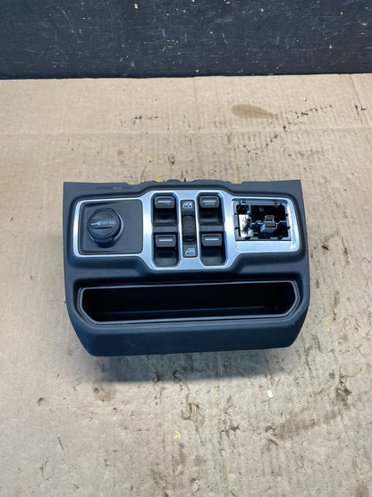 2018-2023 Jeep Wrangler Center Master Window Switch Charger Bezel Unit P7827 DG0