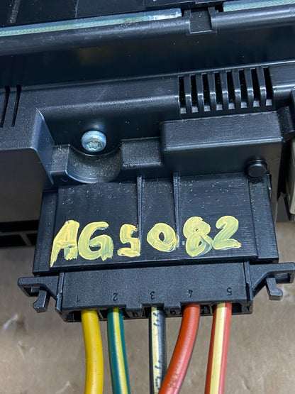 2012-2015 Volkswagen Passat Golf Center Climate Control Panel AC Heat AG5082 DG5