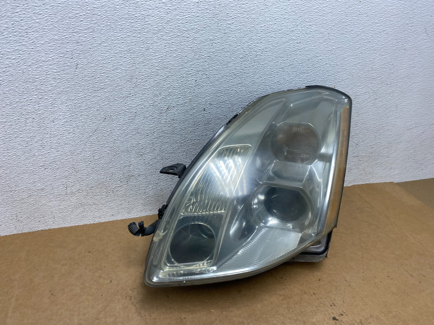2004 to 2006 Nissan Maxima Left Driver Side Headlight Hid Xenon AE3158 DW2