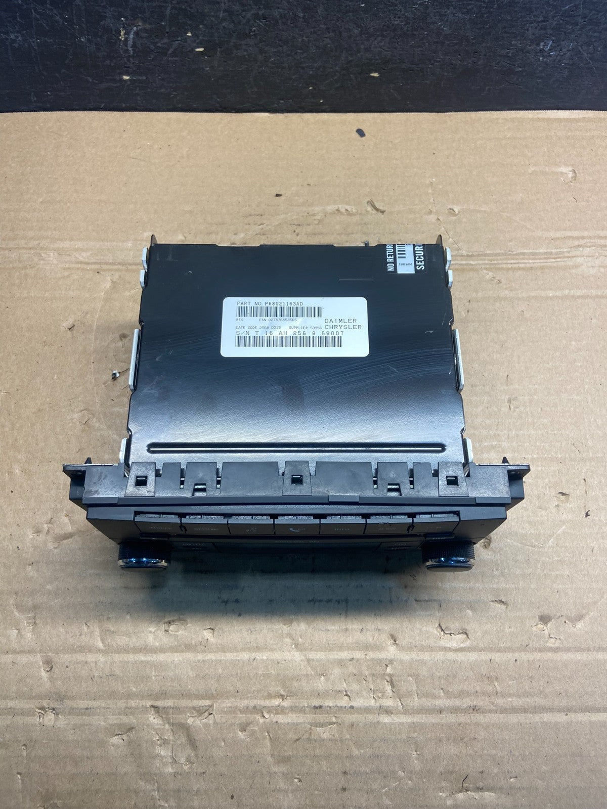 2007-2012 Chrysler Dodge Jeep Ram Radio CD MP3 AUX Receiver ae2425 DG (high bus)3