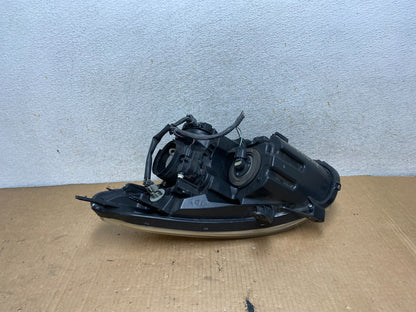 2009-2013 Nissan Rogue Right Passenger Xenon HID Headlight AI8752 DW5