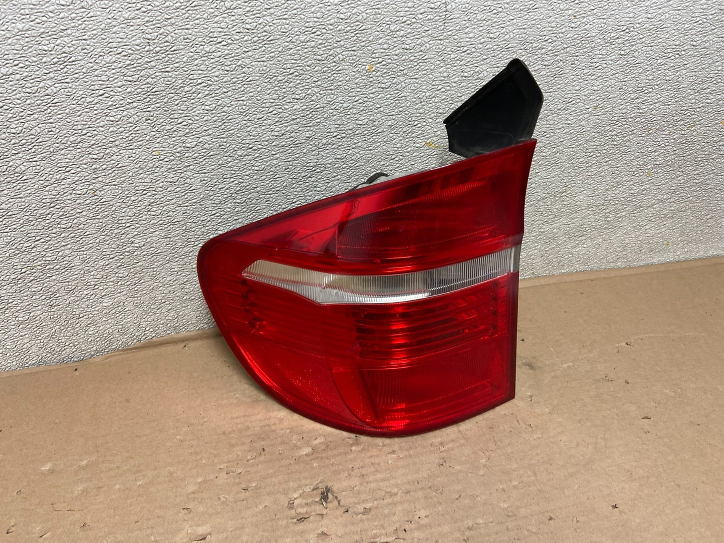 2007 to 2010 Bmw X5 E70 Left Driver Lh Side Tail Light Oem AB0120 LK0