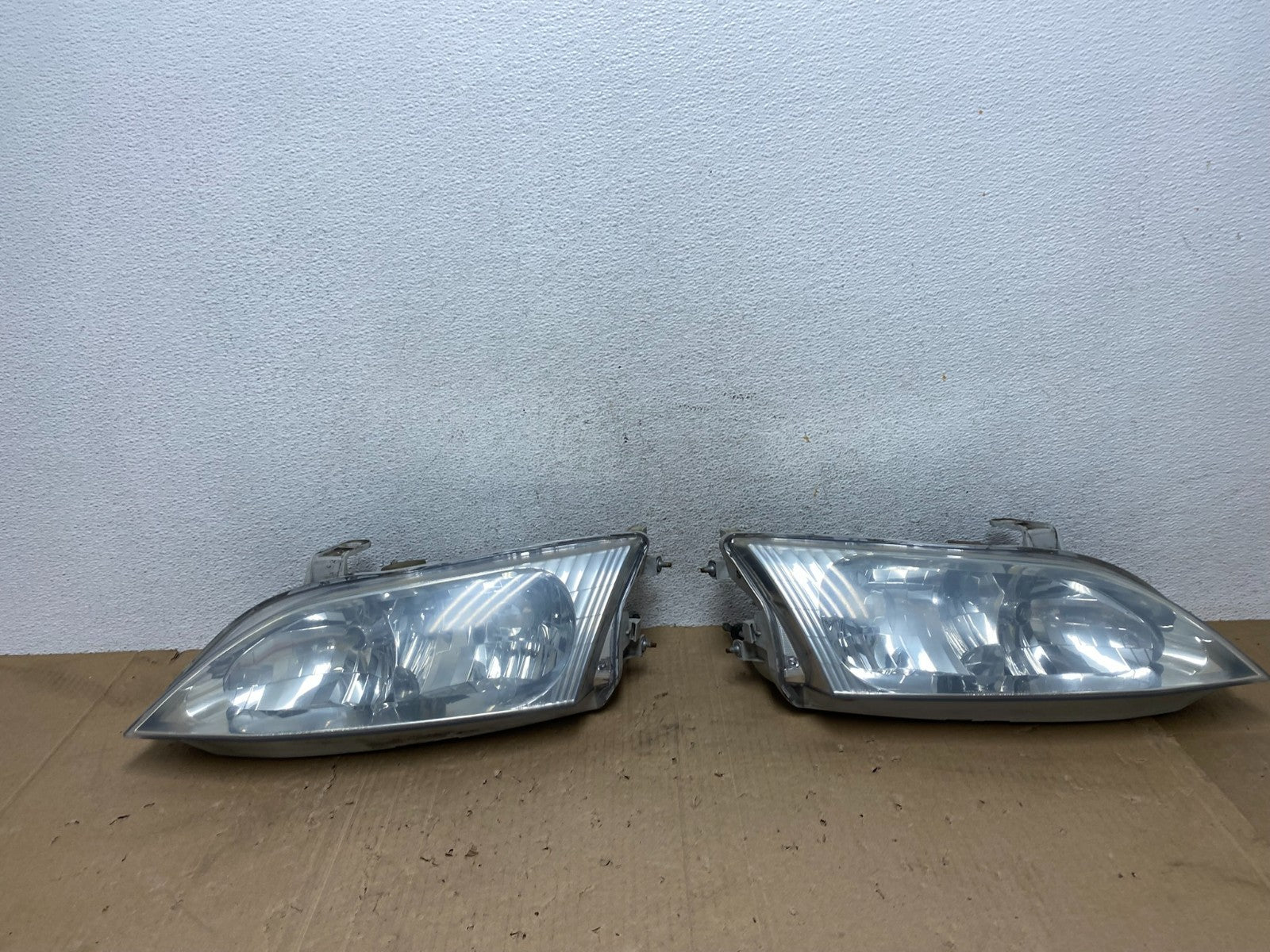 1997-2001 Lexus Es300 Left+Right Headlights Halogen AE9223 DW0