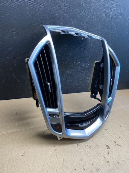 2013-2016 Cadillac SRX Center Dash Radio Trim Bezel with Air Vents OE AC4800 DG2