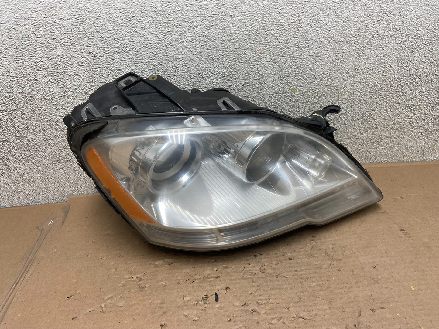 Halogen 2009-2011 Mercedes-Benz ML Class Right Passenger Headlight Oem AB0246 DW0