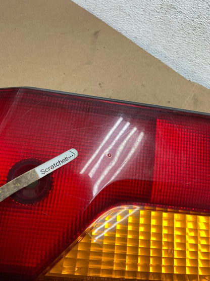 2002-2004 Honda Odyssey Right Passenger RH Side Tail Light Inner AD7914 LK3