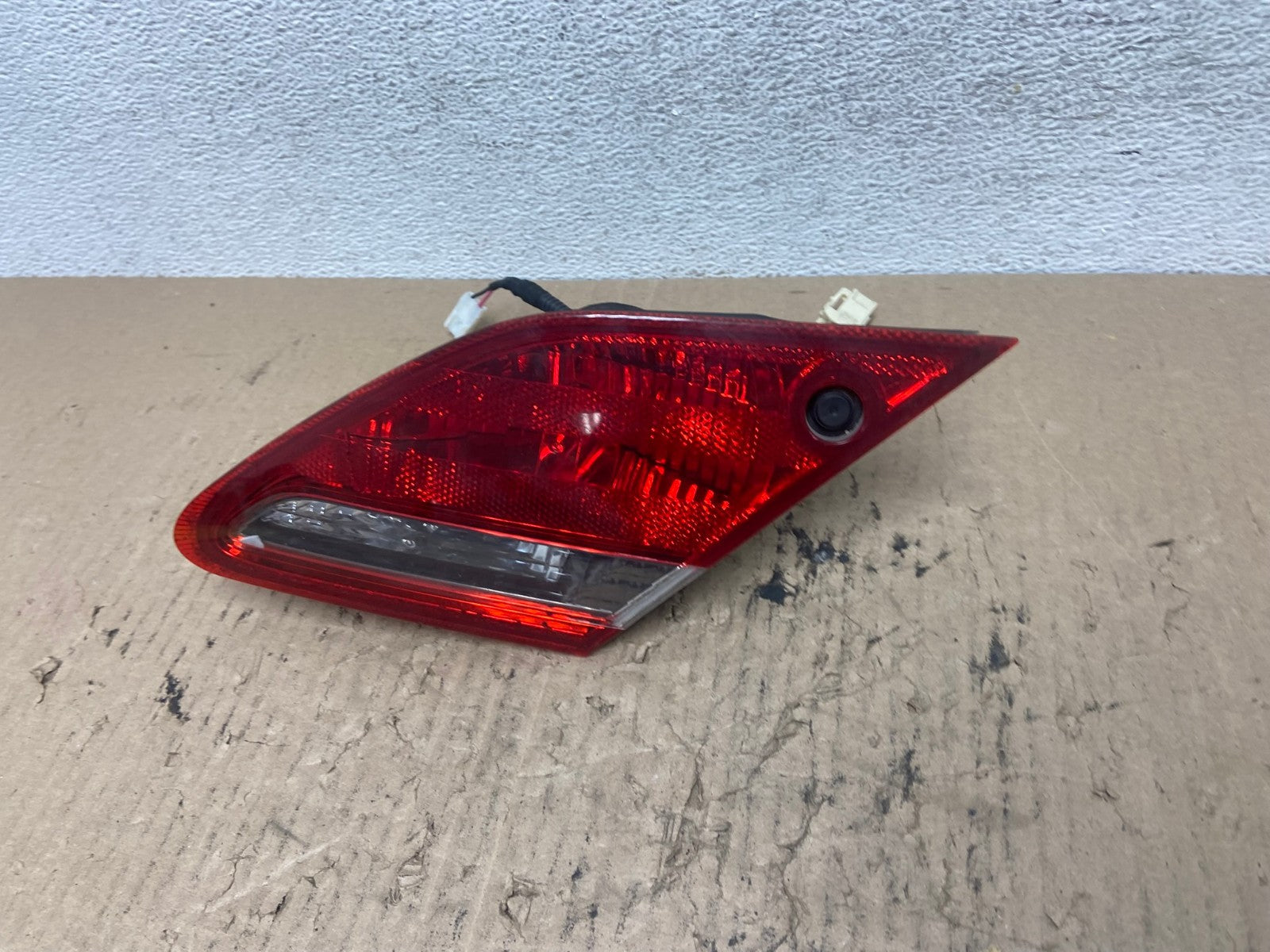 2005-2010 Toyota Avalon Right Passenger Side Tail Light Inner AF7077 LK1