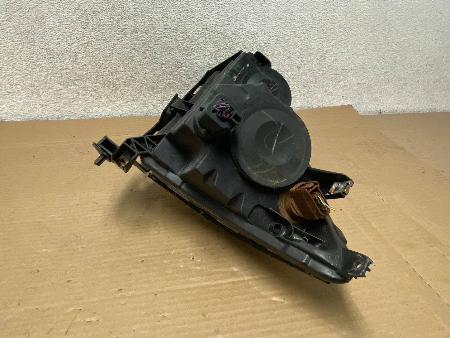 2006 to 2009 Mercury Milan Headlight Right Passenger RH Halogen AG8867 DW8