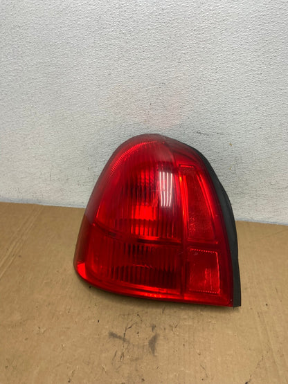 2003 to 2011 Lincoln Town Car Left Driver Lh Side Tail Light AD2781 LK0