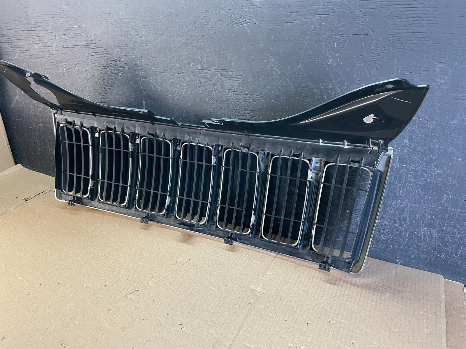 2008 2009 2010 Jeep Grand Cherokee Front Upper Grill Grille ae3603 DG4