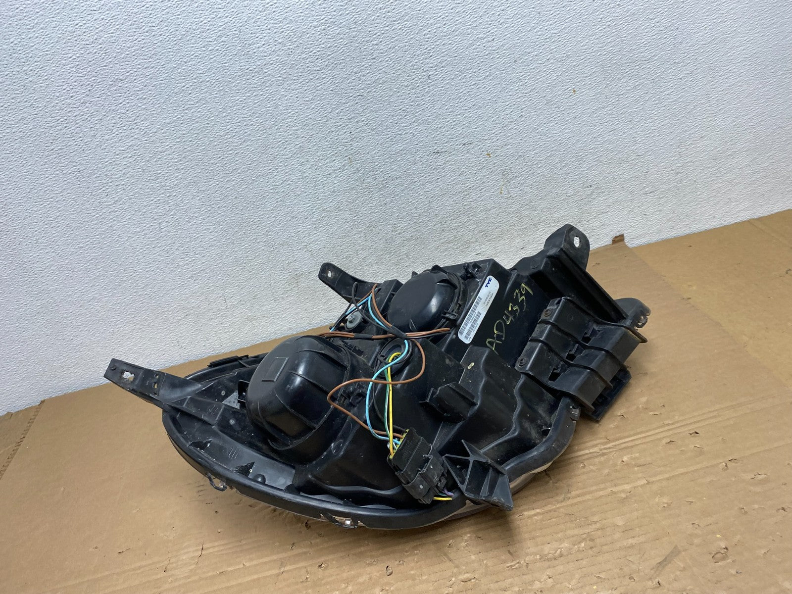 2010-2015 Chevrolet Equinox Halogen Projector Headlight Left Driver TYC AD43396