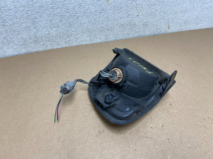 1999 to 2004 Nissan Pathfinder Passenger Corner Park Light Turn Signal P8103 DW8