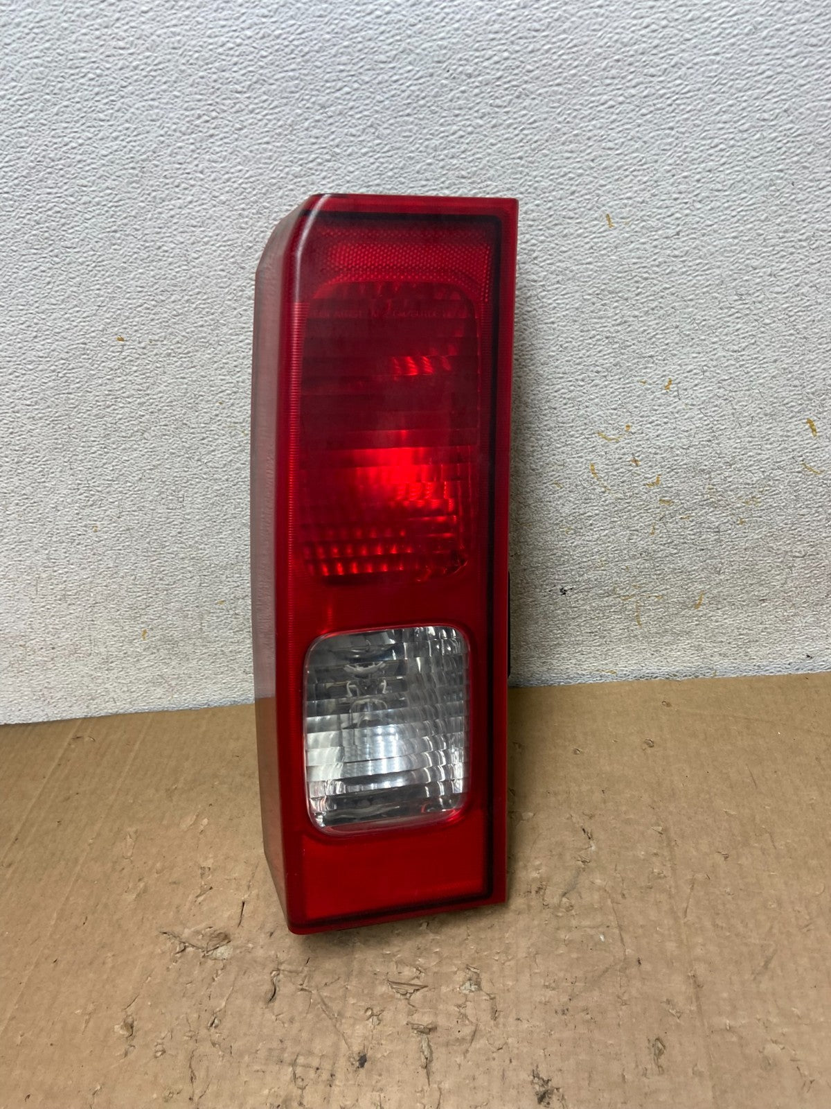 2006 to 2008 Hummer H3 Left Driver LH Side Tail Light AI9286 LK0