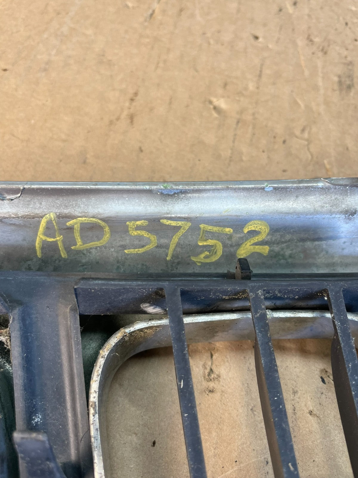 1999 to 2003 Jeep Grand Cherokee Front Upper Grill Grille ad5752 DG5