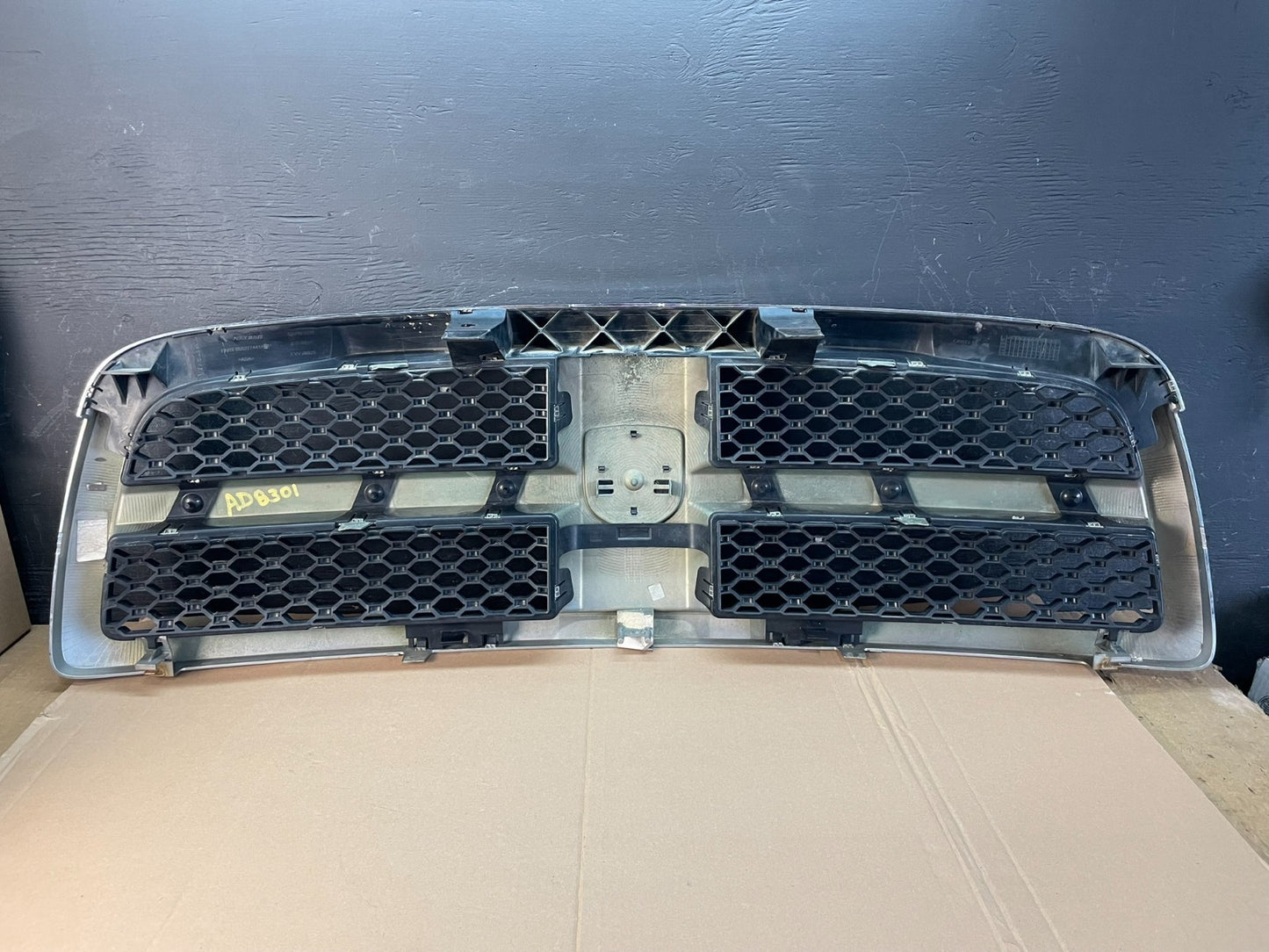 2009 to 2012 Dodge Ram 1500 Front Upper Grille Grill AD8301 DG3
