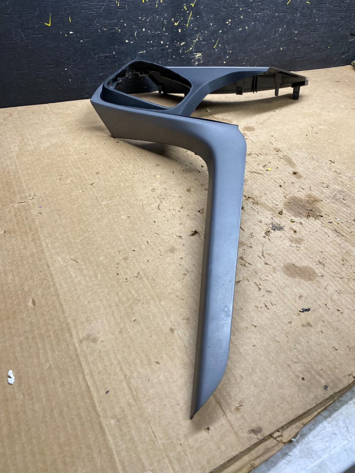 2013 - 2016 Ford Escape Center Dash Radio Gear Shifter Panel Bezel Trim z4503 DG2