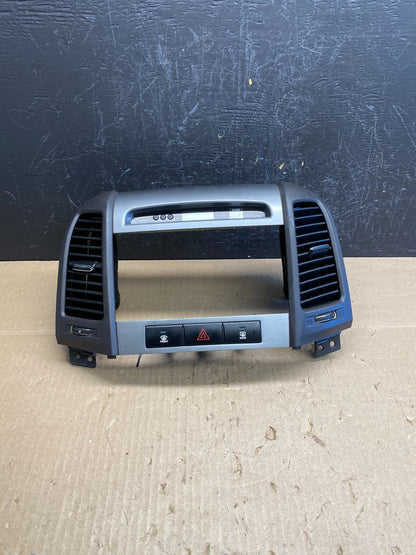 2007 to 2009 Hyundai Santa Fe Center Dashboard Radio Bezel Trim AC6488 DG0