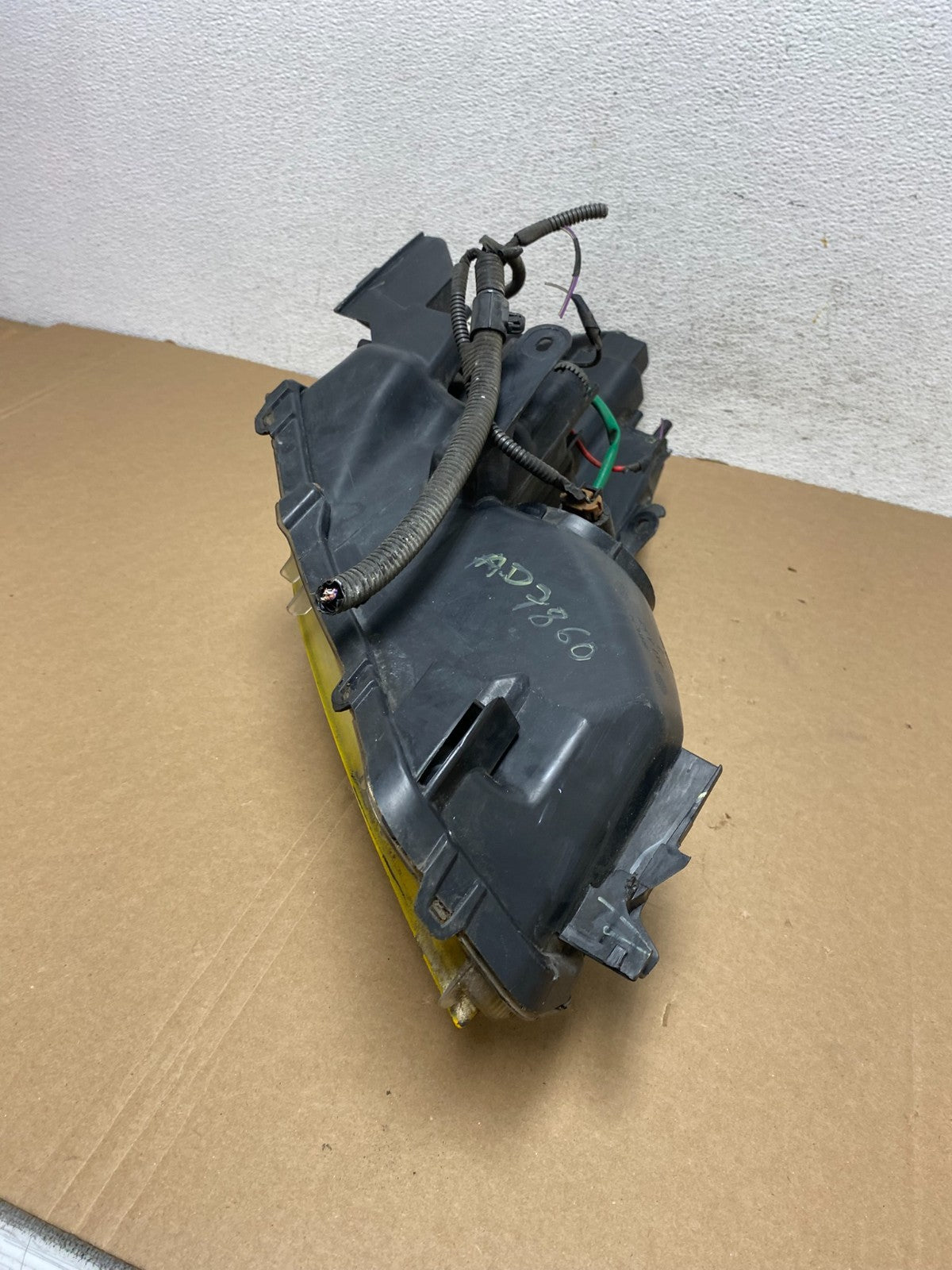 2012 2013 2014 Toyota Prius V Left Driver LH Side Halogen Headlight AD7860 DW12