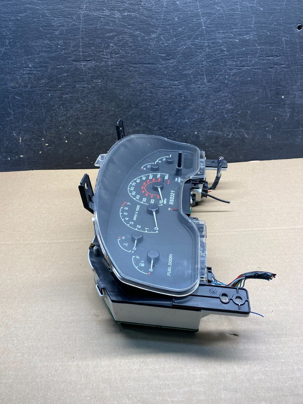 2001 to 2003 Ford Explorer Speedometer Cluster Gauge ah9737 DG1