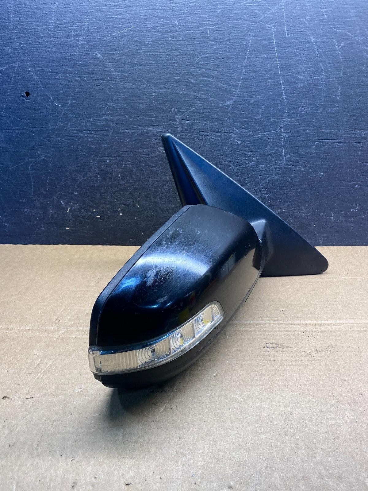 2011 to 2015 Kia Sorento Right Passenger Door Mirror Turn Signal AF8853 DG1